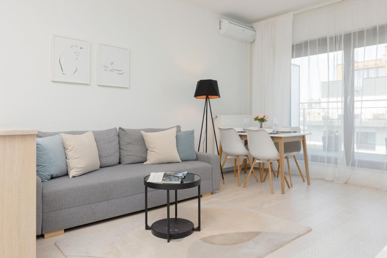 Sarmacka Apartment With Balcony Warsaw Wilanow By Noclegi Renters Dış mekan fotoğraf