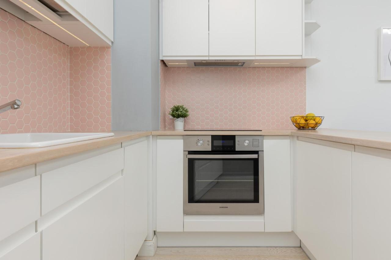 Sarmacka Apartment With Balcony Warsaw Wilanow By Noclegi Renters Dış mekan fotoğraf